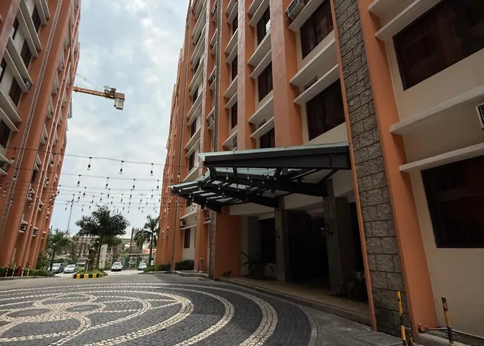 Paseo At Real Manila